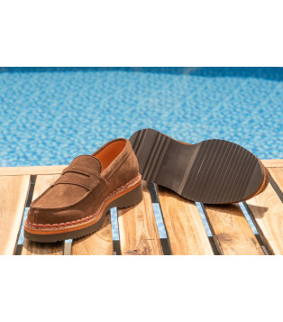 Mocassin 15016 Homme en Cuir Suède Chocolat – Goodyear – HERITAGE FARMER